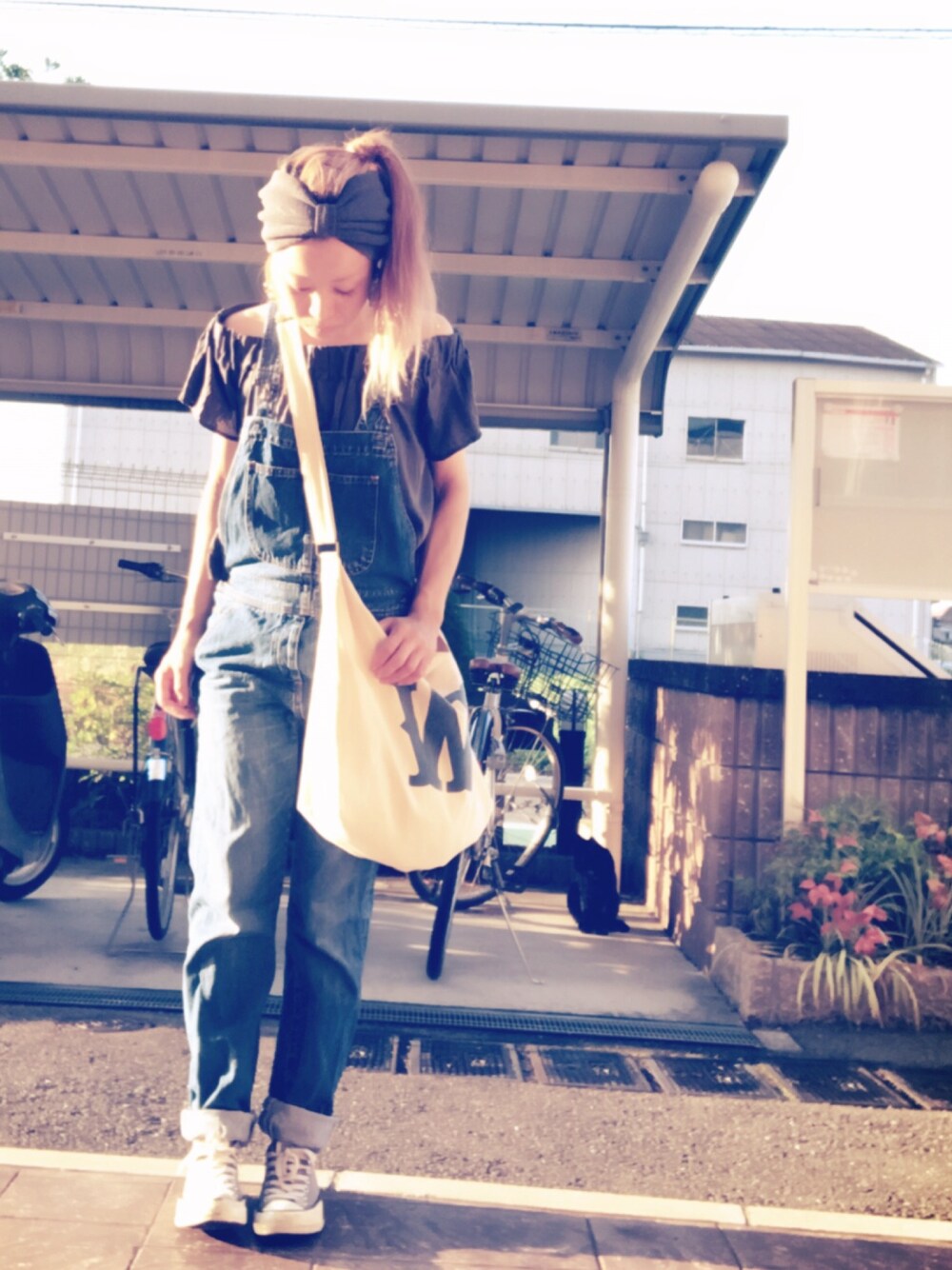 Todayful サテンオフショルダーブラウス TODAYFUL - TODAYFUL サテンオフショルダーブラウス 肩出し 肩だし