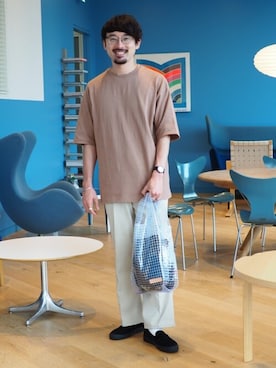 「B:MING by BEAMS（ビーミングバイビームス）のThe Container Shop × B:MING by BEAMS / 別注 PVC クリアトートバッグ（トートバッグ）」を使った、藤尾 洸喜さん（メンズ・171cm）の夏コーディネート