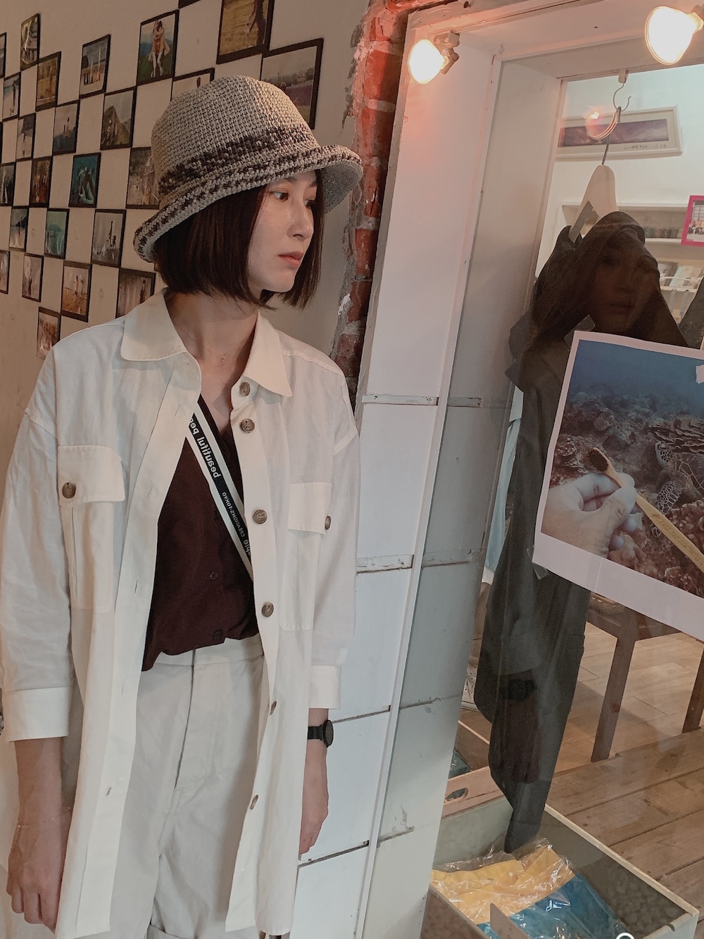 「beautiful peopleの【beautiful people】≪STUDIOUS別注≫ビニールサコッシュ（ショルダーバッグ、ブラック系）」を使った、もう🐈さん（レディース・162cm）の秋コーディネートの1枚目の写真