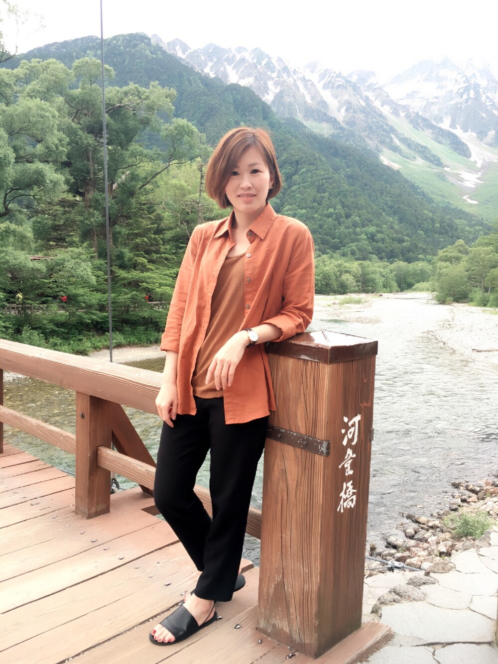 「Daniel Wellingtonのアイテム（置時計、ブラック系）」を使った、Miranda.Hさん（レディース・163cm）の夏コーディネートの1枚目の写真