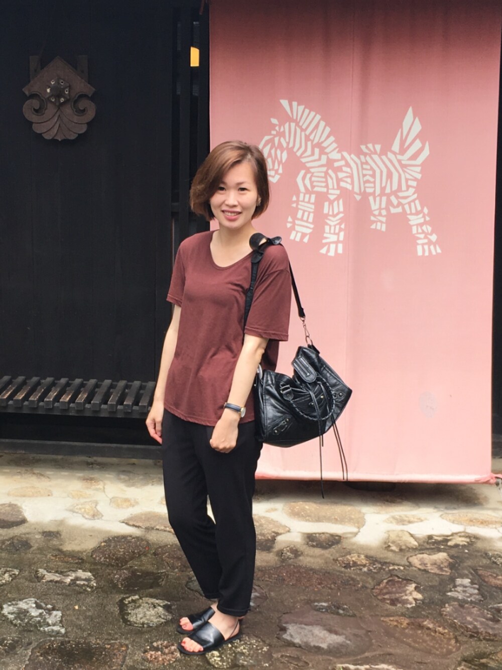 「Daniel Wellingtonのアイテム（置時計、ブラック系）」を使った、Miranda.Hさん（レディース・163cm）の夏コーディネートの1枚目の写真