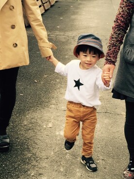 「アイテム（チノパンツ、オレンジ系）」を使った、YUKI☆さん（キッズ・104cm）の夏コーディネート