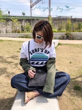 「ノーティードッグ」｜「アイテム（バッグ）」を使った、Naughty Dog KOYAさん（レディース・162cm）の春コーディネート