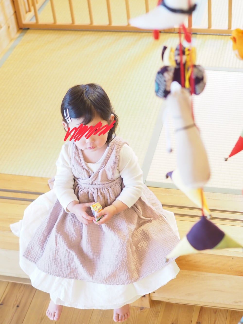 「ひなまつり、キッズコーデ、女の子、女の子コーデ、春コーデ」｜「韓国子供服のアイテム（ワンピース/ドレス、ピンク系）」を使った、はちこさん（キッズ・70cm）の春コーディネートの1枚目の写真