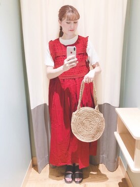 夏 赤 ワンピース コーデ