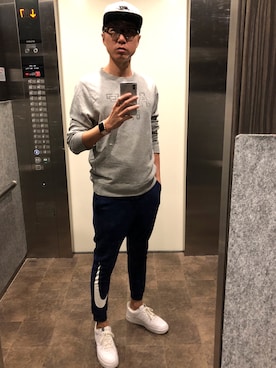 「Abercrombie&Fitch（アバークロンビーアンドフィッチ）のアイテム（パーカー）」を使った、mrchildrenさん（メンズ・180cm）の春コーディネート