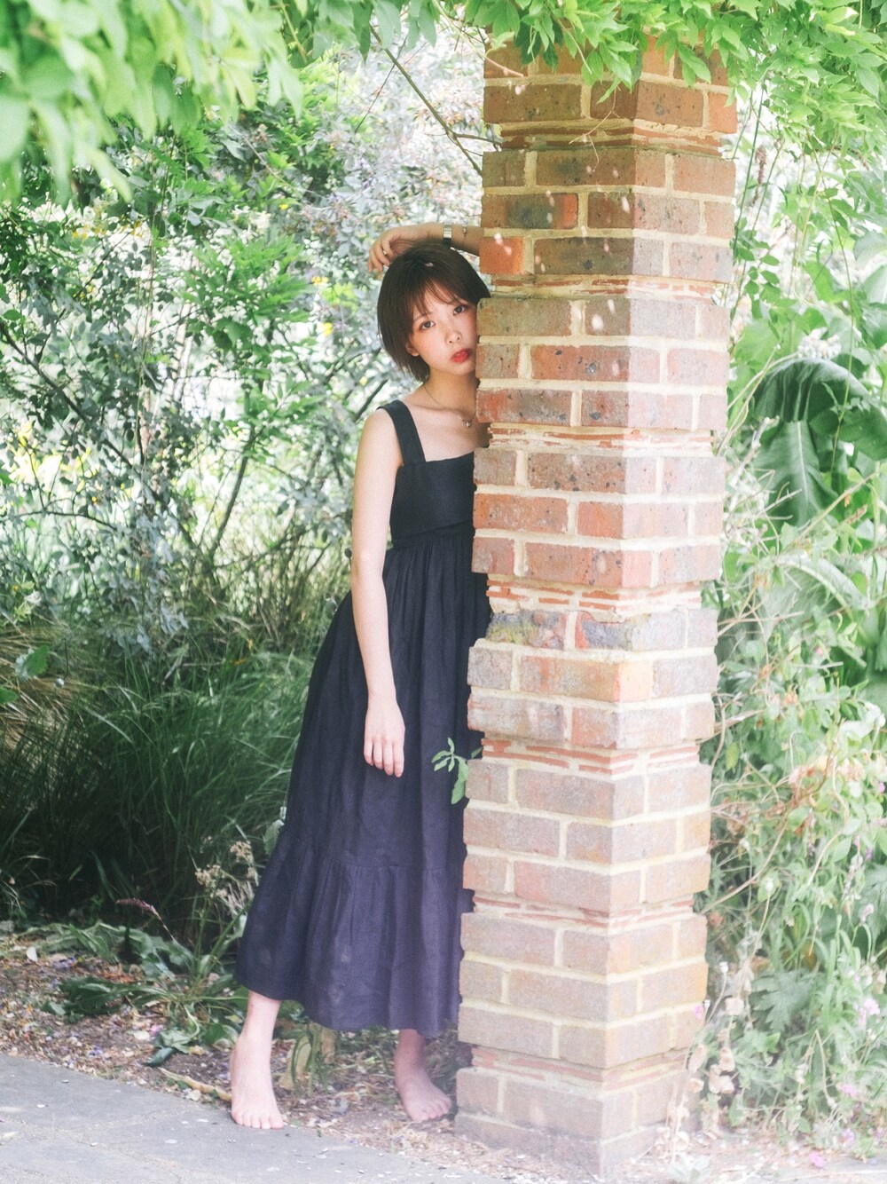 「大人カジュアル、シンプル、大人コーデ、Chloe、ロンドン、outfit、outfitoftheday、今日のコーデ、夏服、今日の服」｜「Chloeのアイテム（ワンピース、ブラック系）」を使った、Rach 🌌さん（レディース・163cm）の夏コーディネートの1枚目の写真