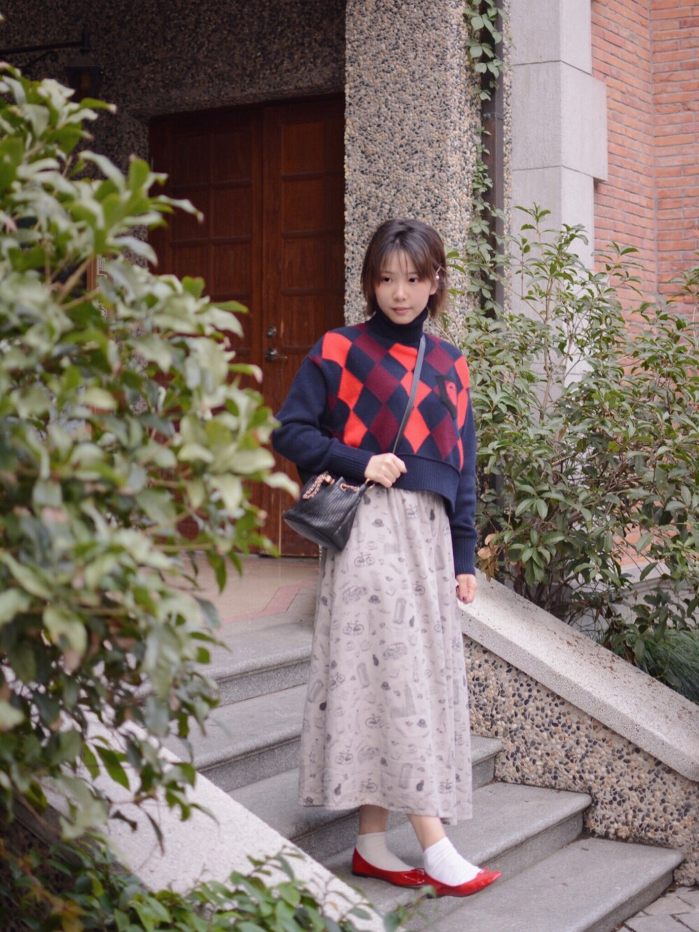 「冬コーデ、MIUMIU、chanel、RUBY AND YOU、repetto、今日のコーデ、シンプルコーデ、今日の服」｜「miu miuのアイテム（トップス、その他）」を使った、Rach 🌌さん（レディース・163cm）の秋コーディネートの1枚目の写真