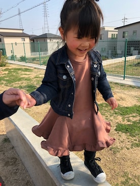 「petit main（プティマイン）のアイテム（デニムジャケット）」を使った、reeさん（キッズ・100cm）の春コーディネート