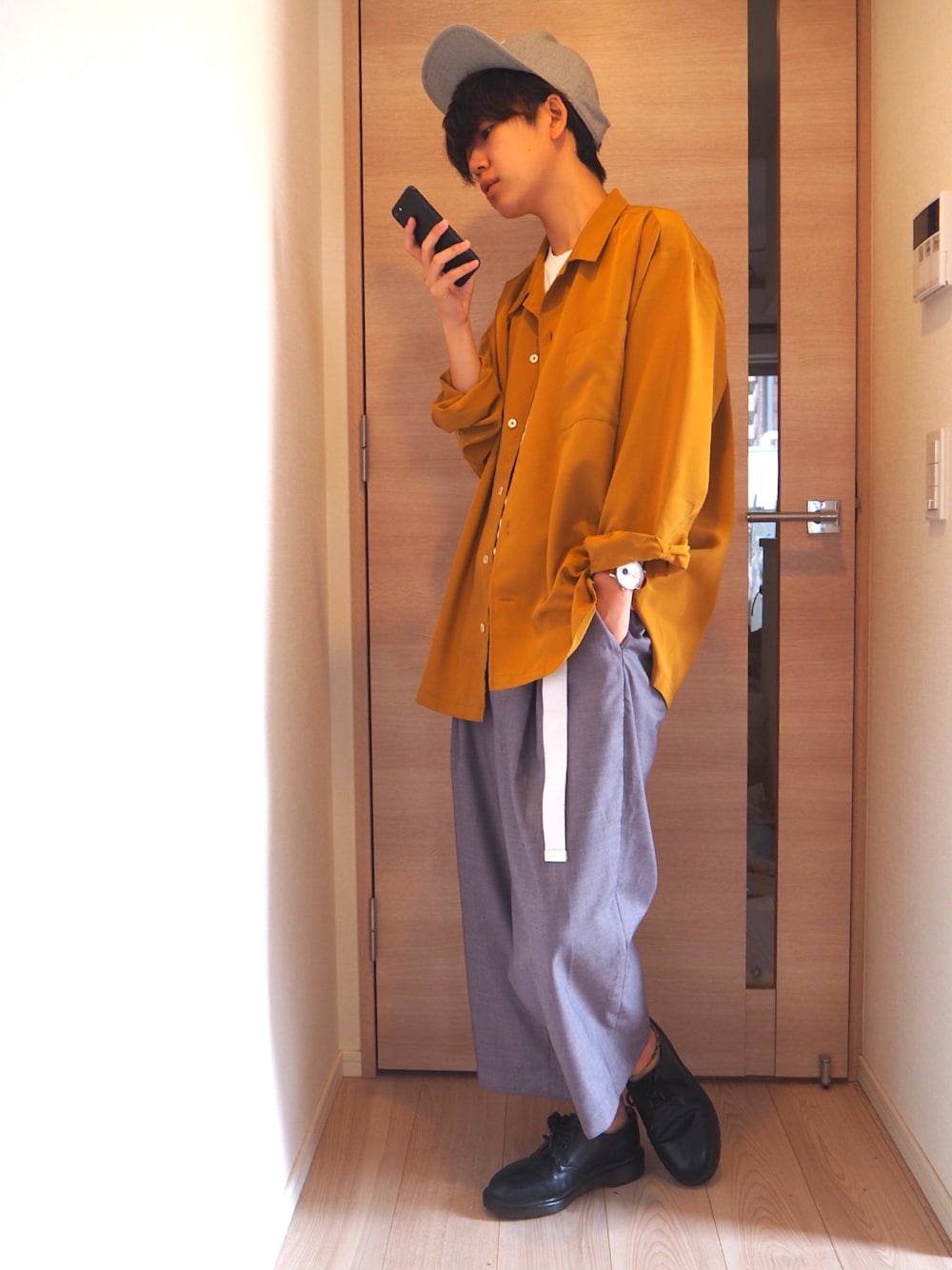 「春コーデ」｜「adidasのオリジナルス フラットキャップ[AC CAP TREFOIL FLAT]（キャップ、グレー系）」を使った、CHIKOさん（メンズ・162cm）の春コーディネートの1枚目の写真