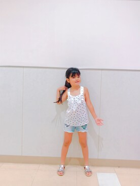 「ZARA（ザラ）のアイテム（キャミソール、ホワイト系）」を使った、サニーさん（レディース）の夏コーディネート