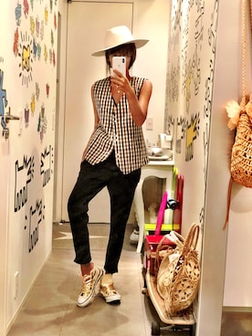 「FRAY I.D（フレイアイディー）のアイテム（帽子）」を使った、Coco Jiangさん（レディース・162cm）の秋コーディネート