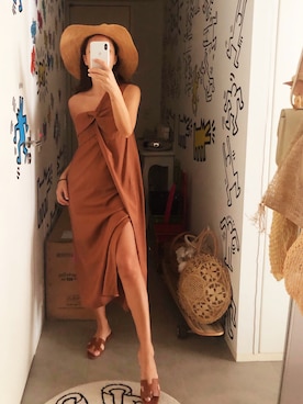 「HERMES（エルメス）のアイテム（シューズ）」を使った、Coco Jiangさん（レディース・163cm）の夏コーディネート