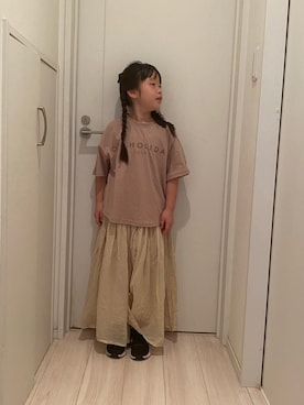 「CIAOPANIC TYPY（チャオパニックティピー）の【OSORO】ピグメントプリントTEE（Tシャツ/カットソー、ベージュ系）」を使った、megruさん（キッズ・120cm）の夏コーディネート
