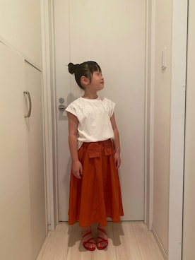 「BREEZE（ブリーズ）の星ワッペンTシャツ（Tシャツ/カットソー、ホワイト系）」を使った、megruさん（キッズ・120cm）の夏コーディネート