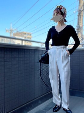 「お買い物」｜「アイテム（スラックス）」を使った、ドメさん（レディース・172cm）の春コーディネート