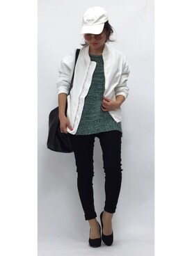 小菅彩子さんのコーディネート