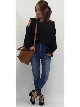 小菅彩子さんのコーディネート