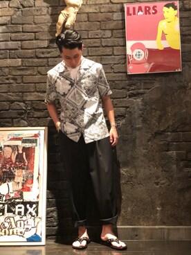 Natsumi Tsuda使用「LOVELESS（【LOVELESS】バイヤスバンダナアロハシャツ）」的時尚穿搭