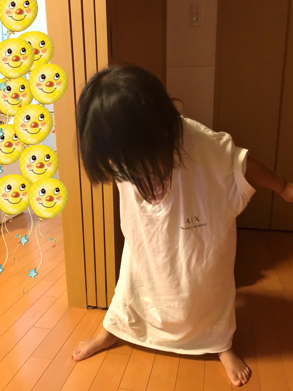 「カジュアルコーデ、ビックシルエット、ビックT」｜「ARMANI EXCHANGEのアイテム（Tシャツ/カットソー、ホワイト系）」を使った、☆towa☆さん（キッズ・90cm）の夏コーディネートの1枚目の写真