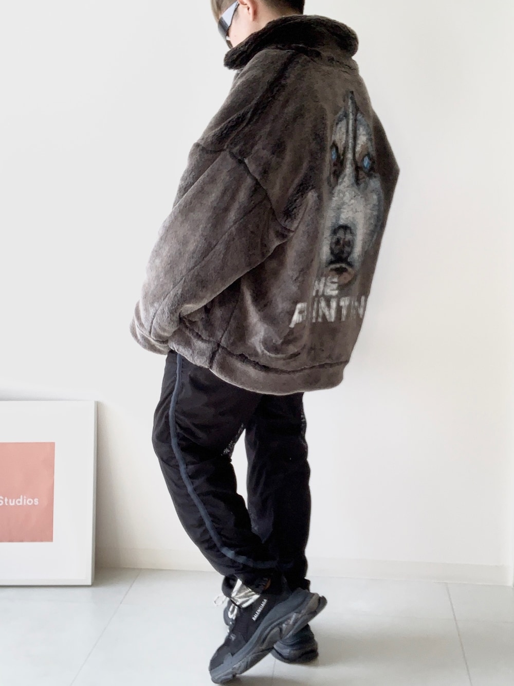 「doublet、BALENCIAGA、triples、大阪、ファーコート、kolor、ブラック、モード、ストリート」｜「doubletのアイテム（ブルゾン、ブラック系）」を使った、Mr.Okadaさん（メンズ・168cm）の冬コーディネートの1枚目の写真