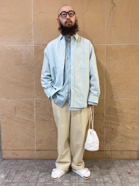 「Thingless（シングレス）のアイテム（パンツ）」を使った、加藤　絹二さん（メンズ・168cm）の春コーディネート