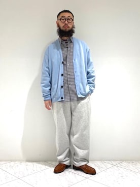 「ベーシック/トラッド」｜「アイテム（スウェットパンツ）」を使った、加藤　絹二さん（メンズ・168cm）の冬コーディネート