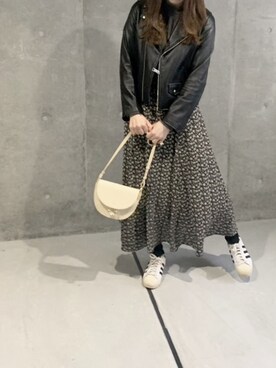 「ADAM ET ROPE'（アダムエロペ）のアイテム（ライダースジャケット）」を使った、yuiさん（レディース・165cm）の秋コーディネート