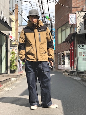 「原宿」｜「アイテム（ダウンジャケット/コート）」を使った、MELO×YHさん（メンズ・181cm）の秋コーディネート