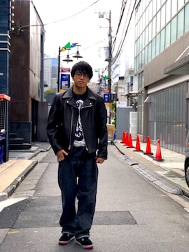 「大学生」｜「アイテム（ライダースジャケット）」を使った、MELO×YHさん（メンズ・181cm）の冬コーディネート