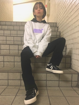 「CONVERSE STARS（コンバーススターズ）のアイテム」を使った、じゅんなさん（レディース・153cm）の秋コーディネート