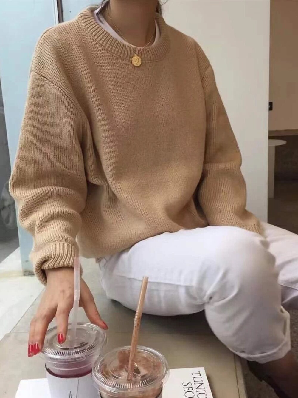 「ZARAのアイテム（ニット/セーター、ベージュ系）」を使った、あめさん（レディース・161cm）の秋コーディネートの1枚目の写真