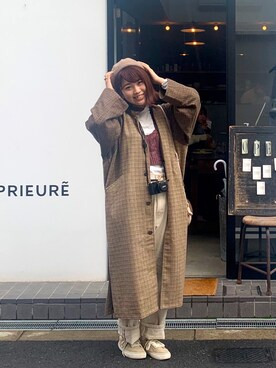「カフェ」｜「アイテム（ダウンジャケット/コート）」を使った、るいるいさん（レディース・158cm）の秋コーディネート