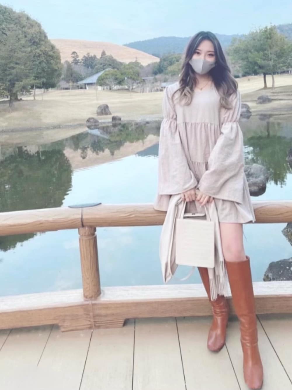 「チョコ色に染まれ、オトナ女子、淡色コーデ、今買って春まで着られる、スクエアトゥ、ミドルブーツ、ブラウン、今日のコーデ、ACYM、GYDA」｜「ACYMのアイテム（ワンピース/ドレス、ベージュ系）」を使った、ᴋ ❁さん（レディース・156cm）の冬コーディネートの1枚目の写真