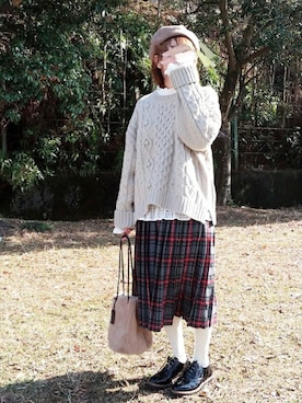 「白タイツ」｜「アイテム（ハンチング/ベレー帽）」を使った、piiiikoさん（レディース・152cm）の冬コーディネート
