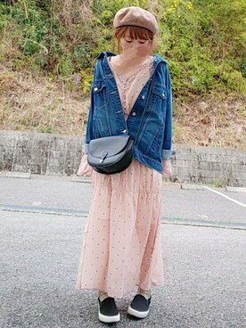 「earth music&ecology（アースミュージックアンドエコロジー）のアイテム（スリッポン、ブラック系）」を使った、piiiikoさん（レディース・152cm）の春コーディネート