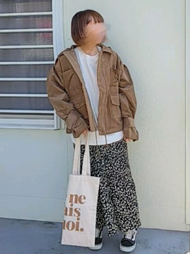 「DHOLIC（ディーホリック）のアイテム（その他アウター）」を使った、piiiikoさん（レディース・152cm）の秋コーディネート