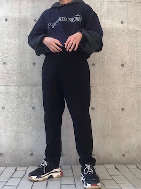 「Gosha Rubchinskiy（ゴーシャラブチンスキー）のアイテム（パーカー）」を使った、リさん（メンズ・170cm）の秋コーディネート