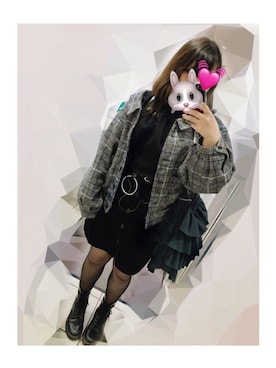 「earth music&ecology（アースミュージックアンドエコロジー）の・コーデュロイミニタイトスカート（スカート）」を使った、みおりさん（レディース・159cm）の春コーディネート