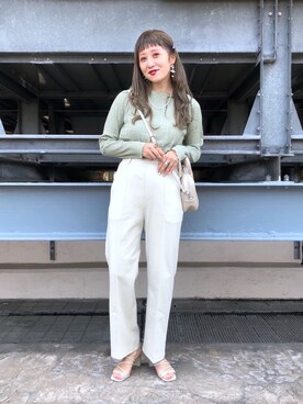 「LOWRYS FARM（ローリーズファーム）のカラーフレアパンツ  892044（その他パンツ）」を使った、あみこさん（レディース・156cm）の秋コーディネート