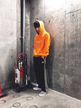 「Gosha Rubchinskiy（ゴーシャラブチンスキー）のアイテム（パーカー）」を使った、NARUさん（メンズ・165cm）の春コーディネート
