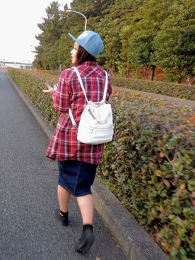 「お出掛けコーデ」｜「アイテム（帽子）」を使った、 真 衣さん（レディース・166cm）の春コーディネート
