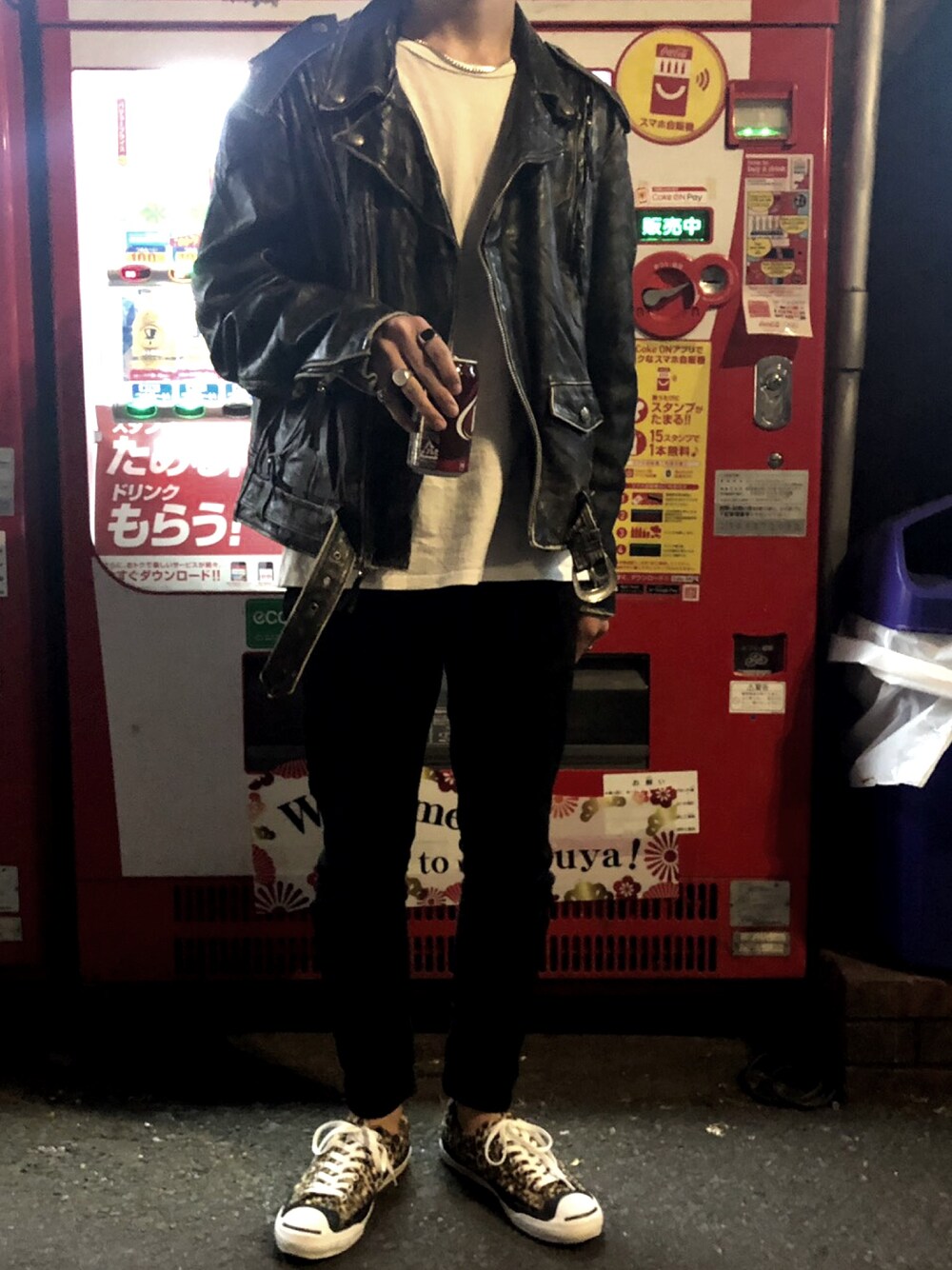 「AcneStudios、converse、TOMWOOD、TOKYO」｜「Acne StudiosのACNE VISTA C BASE コットンジャージー Tシャツ（Tシャツ/カットソー、ホワイト系）」を使った、Takuyaさん（メンズ・175cm）の春コーディネートの1枚目の写真