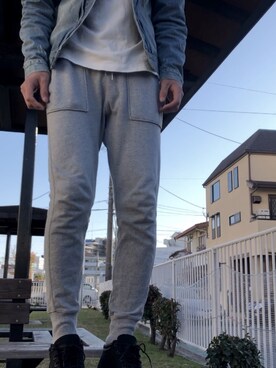 「アイテム（スウェットパンツ、シルバー系）」を使った、youke73さん（メンズ・179cm）の冬コーディネート
