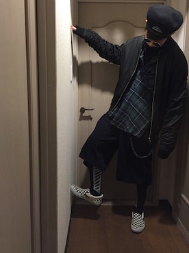 「off white」｜「アイテム（ハンチング/ベレー帽）」を使った、菊地光一さん（メンズ・178cm）の冬コーディネート