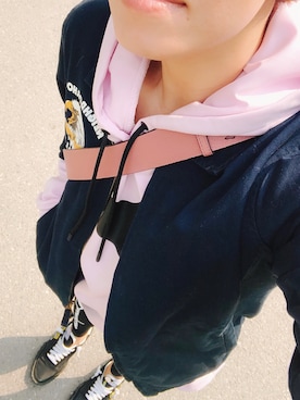 「NEIGHBORHOOD（ネイバーフッド）のアイテム（デニムジャケット、ブルー系）」を使った、苯蛋Yさん（レディース・165cm）の春コーディネート