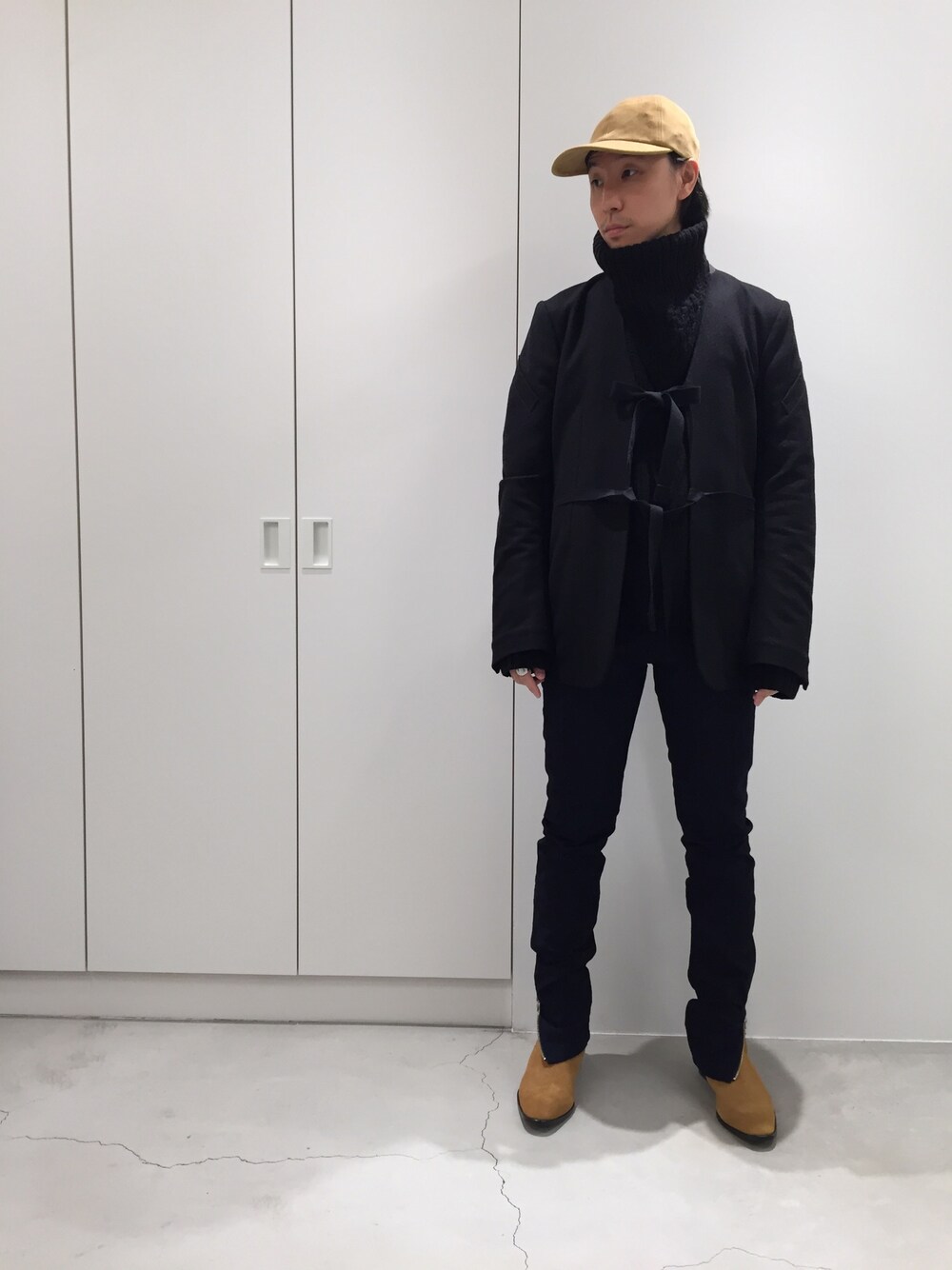 「TAKAHIROMIYASHITATheSoloIst.、2017AW」｜「KIJIMA TAKAYUKIの＜KIJIMA TAKAYUKI(キジマ タカユキ)＞ CAP（キャップ、ベージュ系）」を使った、fujisakiさん（メンズ・172cm）の秋コーディネートの1枚目の写真