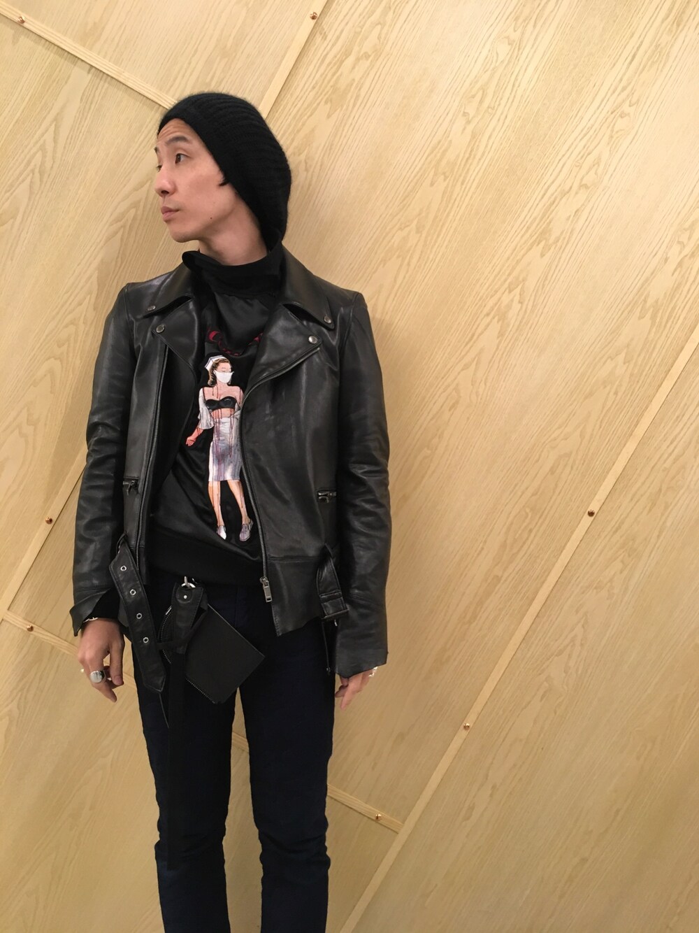 「CHRISTIAN DADA、カットオフライダース」｜「KIJIMA TAKAYUKIのKIJIMA TAKAYUKI ニットベレー帽（ニットキャップ/ビーニー、ブラック系）」を使った、fujisakiさん（メンズ・172cm）の秋コーディネートの1枚目の写真