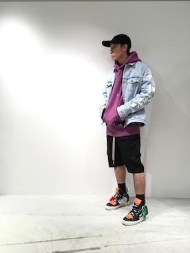「off white（オフホワイト）のアイテム（ジャケット/アウター）」を使った、fujisakiさん（メンズ・172cm）の冬コーディネート