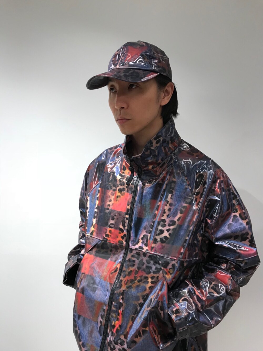 「doublet、2018ＡＷ」｜「doubletのアイテム（ジャケット/アウター、その他）」を使った、fujisakiさん（メンズ・172cm）の夏コーディネートの1枚目の写真